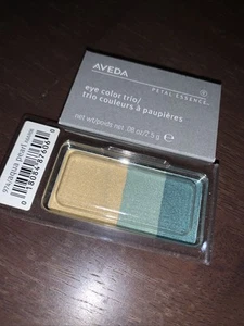 Aveda Petal Essence eye color trio 974 AQUA PEARL DISCONTINUED - Picture 1 of 3