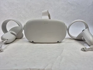 Oculus Meta Quest 2 - 128 GB (13686799) - Foto 1 di 9