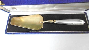 Cofanetto Pala Torta Ottone E IN Metallo Argentato - Foto 1 di 6