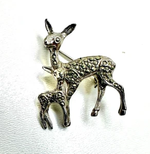 Vintage Marcasite Deer Brooch Pin | Silver Tone Doe & Fawn Holiday Jewelry - Picture 1 of 8