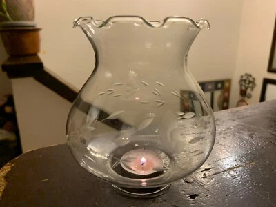 Clear Etched Glass Design Hurricane Globe Shade With Ruffled Top 5 1/4" Tall - Image 1 of 4