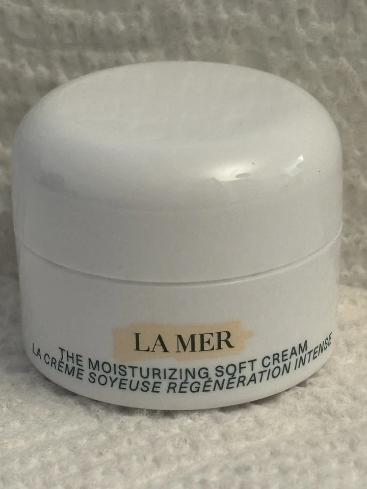 LA MER La Crema Suave Hidratante 3.5ml / 0.12oz Tamaño de Muestra Foto 1 de 3