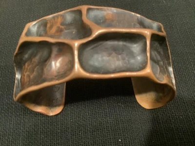 copper cuff bracelet hammered finish, great petina, vintage - Image 1 of 4