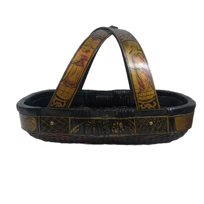 Antigua cesta de sauce tejida china pintada a mano de mediados de siglo Foto 1 de 4