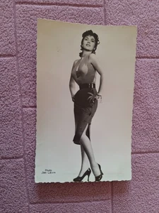 POSTCARD - GINA LOLLOBRIGIDA CINEMA ACTRESS  -GLOBE #360 PUBLISHED GD - Picture 1 of 2