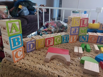 Juego completo de bloques de madera con 30 bloques de forma Foto 1 de 4