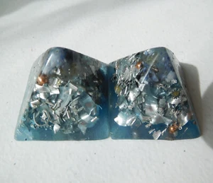 Hellblaue kleine Pyramiden positives Orgon - Bild 1 von 7