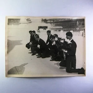 Foto Estatua Ss.ee Acerbo, Federzoni E Miembros Del Jurado Año 1929- Gratis Con - Imagen 1 de 2