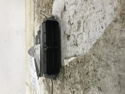 Módulo de control del motor usado (ECM) se adapta a: Volkswagen Passat 2015 control electrónico Foto 1 de 4