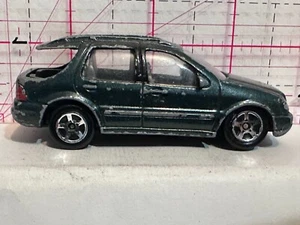 Green MB M-Class 1/60 Corgi Diecast Car - Picture 1 of 6