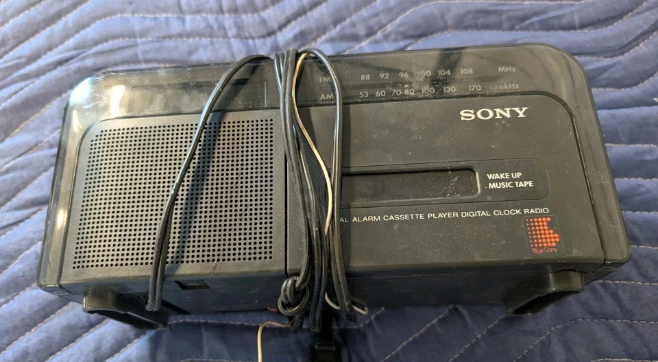 Sony ICF-C600 Dream Machine AM/FM кассетные цифровые часы радио отсутствует крышка - Изображение 1 из 3