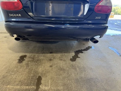 CUBIERTA PARACHOQUES TRASERO JAGUAR XK8 97-00 AZUL ZAFIRO JHE Foto 1 de 4