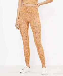 NWT Petite Lou & Grey Petaled Pocket Leggings - Coral Multi - Size Medium P - Picture 1 of 3