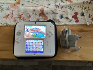 Nintendo 2DS Weiß/Rot - 128G externer Speicher + digitale Spiele - Gebraucht - Bild 1 von 14