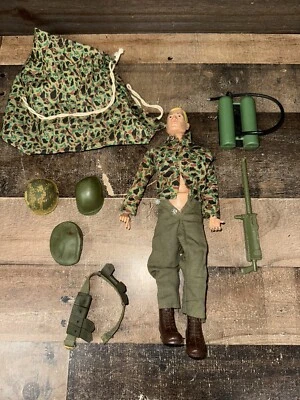1964 GI Joe Vintage Hasbro ACTION MARINE Cabelo Amarelo - Imagem 1 de 4