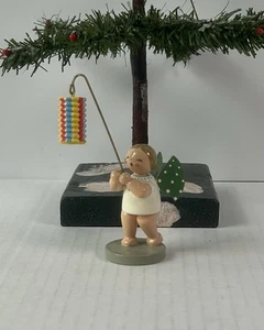 2268/25 Engel mit Lampion von Wendt und Kühn Erzgebirge - Picture 1 of 7