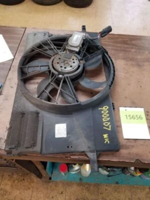 Radiator Fan Motor Fan Assembly C70 Fits 06-13 VOLVO 70 SERIES 93593 Foto 1 de 4