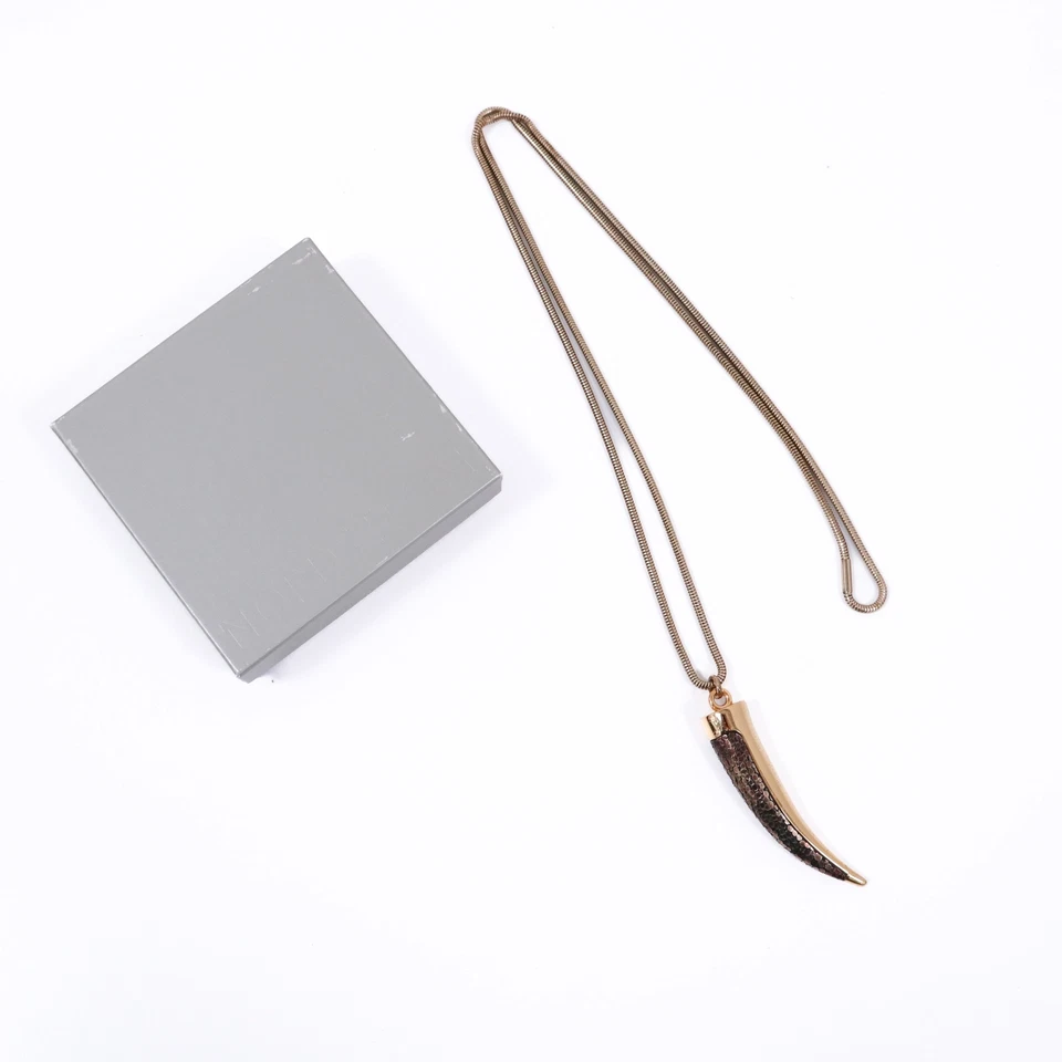 Collar Colgante Vince Camuto Tono Dorado Cuerno de Diente Marrón Negro Cadena Serpentina Foto 1 de 4