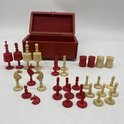 Antique 19th C Red White Barleycorn Carved Bovine Bone Chessmen Chess Set Game - Image 1 of 4