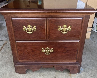 Thomasville Winston Court Night Stand LOCAL PICK UP - Image 1 of 4