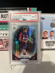 2023-24 TOPPS CHROME UEFA CLUB COMPETITIONS PRISM REFRACTOR LAMINE YAMAL PSA 10 - Bild 1 von 2