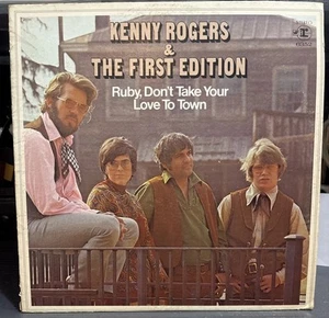 Kenny Rogers & The First Edition Ruby, Don't Take Your Love To Town RS 6352 - Picture 1 of 6