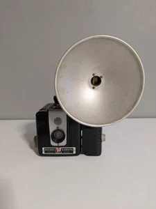 Modelo de flash de cámara Kodak Brownie Hawkeye de colección con obturador accesorio SIN PROBAR  - Imagen 1 de 10