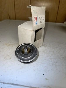 AUDI VW 056021113D JETTA PASSAT QUANTUM RABBIT THERMOSTAT - Picture 1 of 7