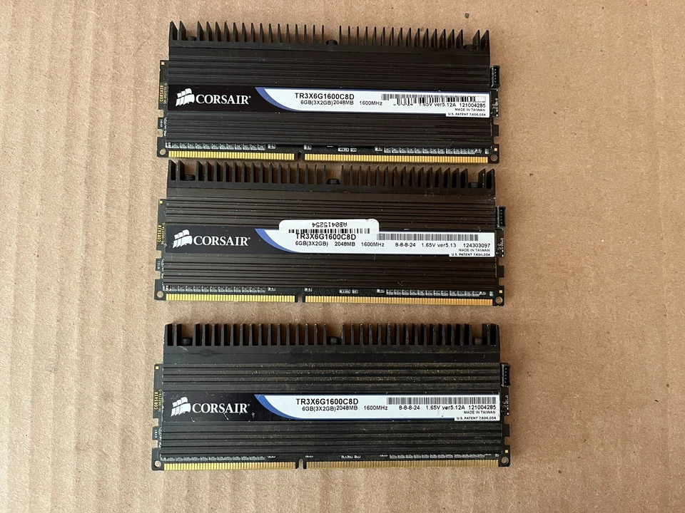 CORSAIR DOMINATOR TR3X6G1600C8D 6GB (3X2GB) 1600MHZ DDR3 TRIPLE CHANNEL J8-4(3) - Image 1 of 4