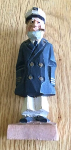 "Mini capitano di mare vintage intagliato a mano firmato Hannah 5 1/4"" - Foto 1 di 6
