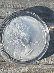 2011 Medal of Honor BU Commemorative 90% Silver Dollar US Coin - Picture 1 of 2
