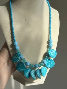 Divertente Collana Cha Cha Pendente Perline Acriliche Blu 20" - Foto 1 di 5