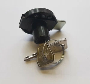 Cierre de llanta Lowe & Fletcher 5871-7 negro zinc para cajones y labranzas de madera - Imagen 1 de 3