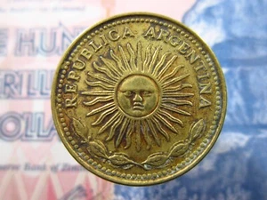 Argentina 10 Pesos 1977 World Money Coin bh7k - Picture 1 of 2