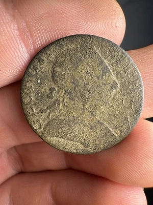 Medio penique excavado del rey Jorge III del siglo XVIII - Bonito detalle de busto - Cobre de la época colonial Foto 1 de 2
