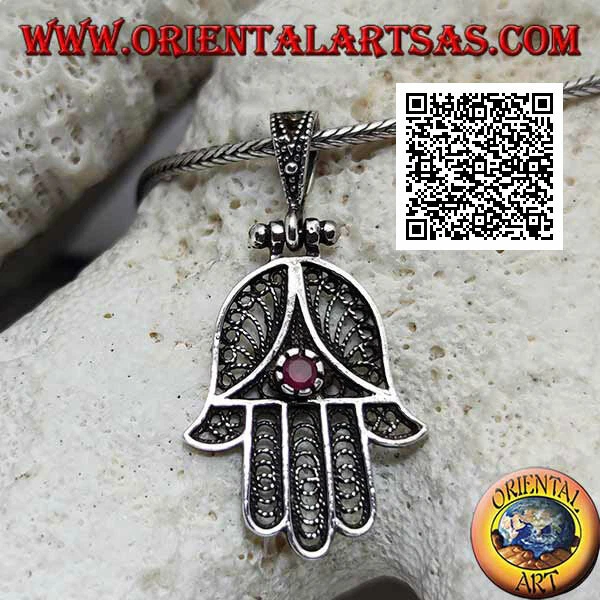 Ciondolo in argento 925‰mano di Fatima traforata e zircone color rubino (ossidat - Immagine 1 di 1