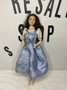 Dorothy Mago de Oz Talking Barbie Muñeca Zapatillas Iluminadas Mattel Funcionando - Imagen 1 de 4