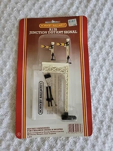 Hornby Railways  #R170 Junction Distant Signal Brand New In blister Pack Vintage - Picture 1 of 13