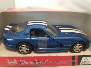 NEW RAY ~ 1/32 ~ 1996 DODGE VIPER GTS COUPE ~ New ~ Blue With White Stripes - Picture 1 of 8