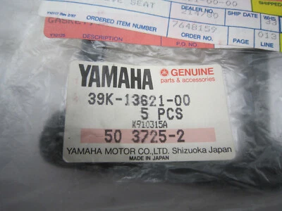 Junta de válvula de caña Yamaha YZ80 OEM para adaptarse a 1984-1985 P/N 39K-13621-00-00 NUEVO Foto 1 de 3