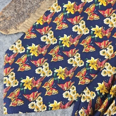 Corbata floral Paul Frederick 100 % seda Foto 1 de 4