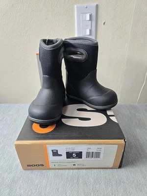 Bogs Classic Solid Black Boots Kids Boots Size 5 Waterproof Rated 14°F (-10°C) - Image 1 of 4