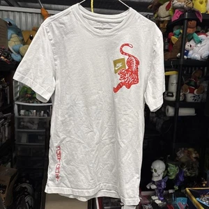 Nike Tee Men’s Size Small Red Tiger White Gold And Red Logo Back Oriental Tiger - Picture 1 of 2