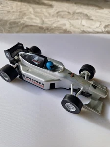 F1 SILVER FIRESTONE WITH MAGNETS - Picture 1 of 4