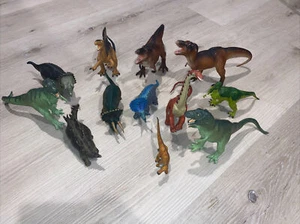 Safari Ltd Lot Of 12 Dinosaurs  - Picture 1 of 10
