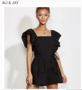 Ali & Jay Talla S Negro Sin Mangas Cordones Forrado Mameluco Gancho y Ojo Cremallera Elástica Espalda - Imagen 1 de 11