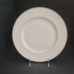 Waterford Lismore Platinum China Dinner Plate 10.75" - Made in England - Picture 1 of 4