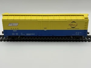 HO Athearn NADX 8203 Nestle 50’ Boxcar - KD Kupplungen Metallräder sauber - Bild 1 von 4