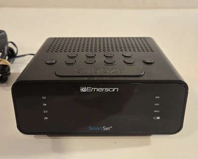 Emerson CKS1900 Digital SmartSet Clock Radio w/ Owner’s Manual CKS 1900 - Image 1 of 4