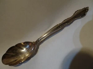 VINTAGE International Deep Silver Sugar Shell - Picture 1 of 4